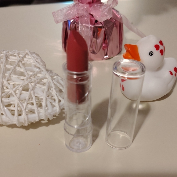 Other - Matte Lipstick in Rose by Elf